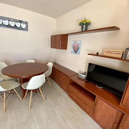 Apartment For A Eden Mar