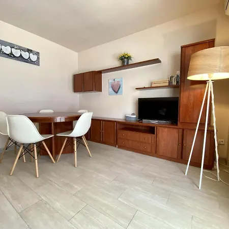 For A Eden Mar Apartament *